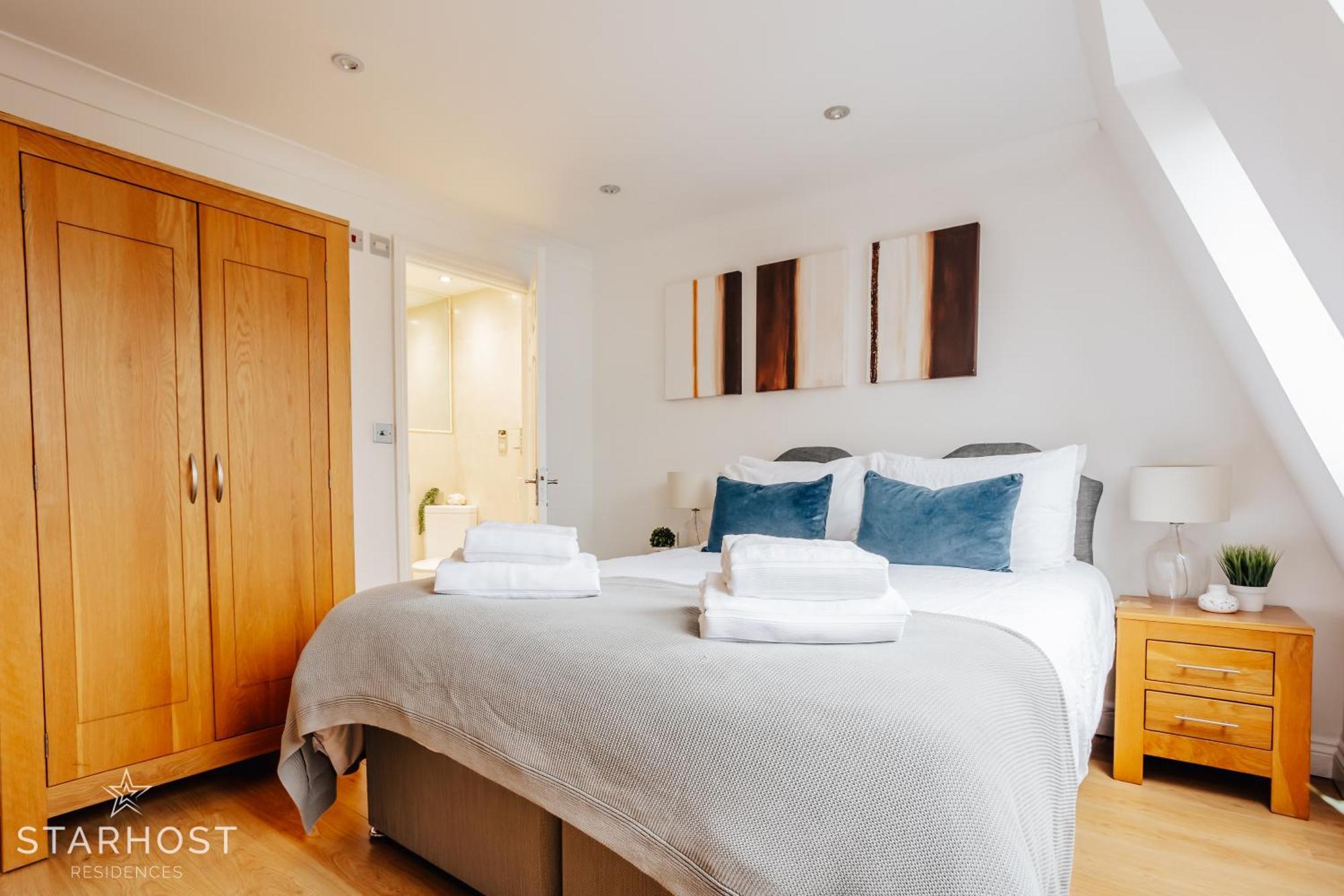 Central 3 Bed Apartment At Regents Court, Newbury Newbury  Kültér fotó